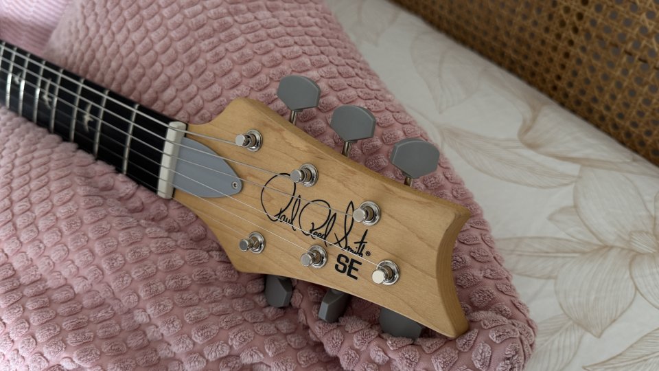 Reservada PRS SE Silver Sky Dragon Fruit