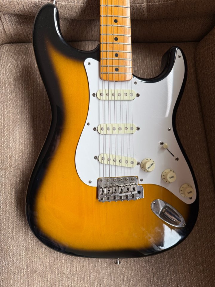 //REBAJA Fender Stratocaster Traditional 50s Japan