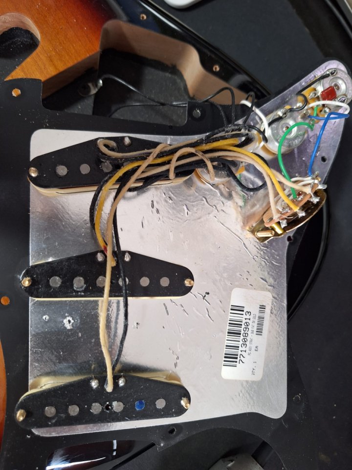 Fender Stratocaster Player Edición Limitada con FAT50