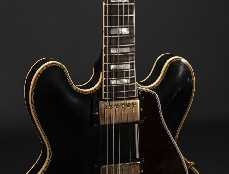 Gibson 59 es 355 VOS ebony de segunda mano · Foto 8 de 8 · Albacete · 4950 €