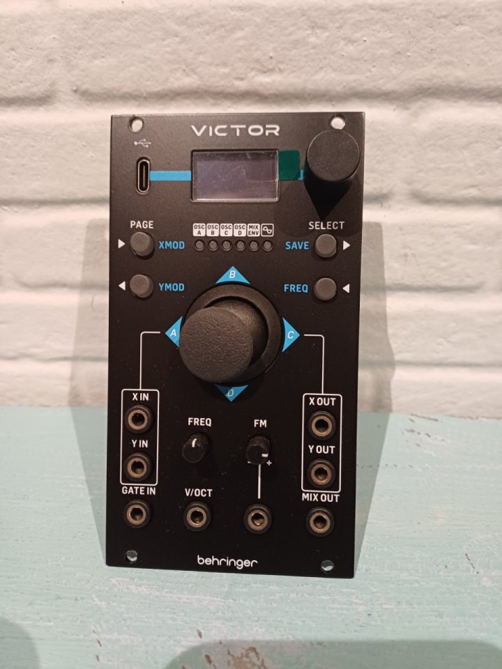 Behringer Victor eurorack de segunda mano · Zaragoza · 45 €