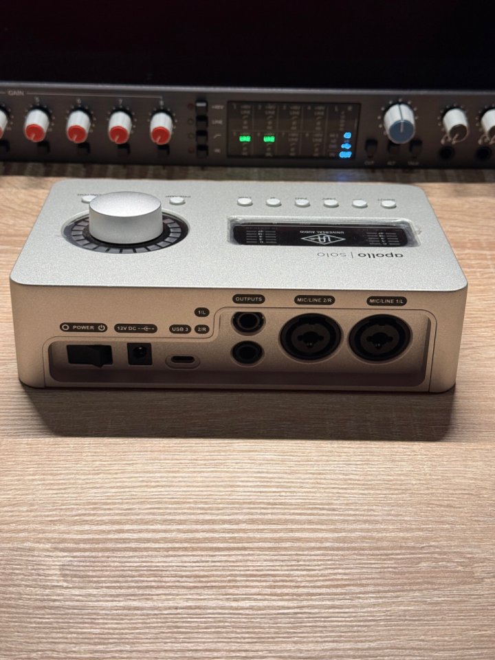 Apollo solo USB + plugins + funda