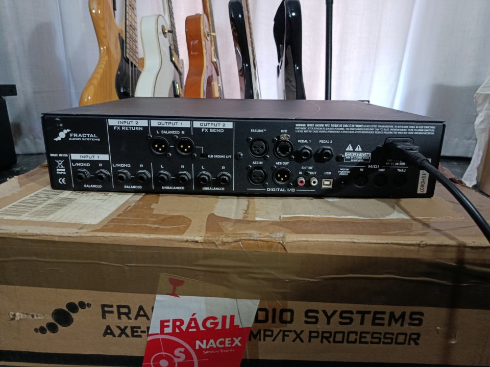 ENVIO INCLUIDO AXE FX II XL + (con caja original, manual y cable USB) de segunda mano · Foto 2 de 7 · Jaén · 1050 €