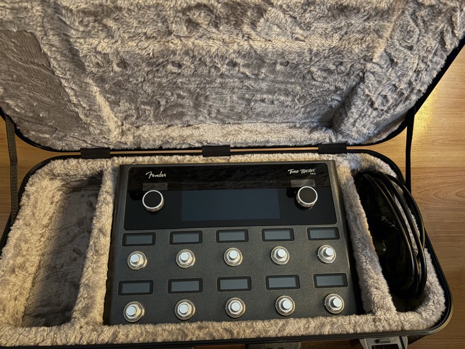 Fender Tone Master Pro + estuche rígido original Fender de segunda mano · Foto 2 de 10 · Málaga · 1250 €