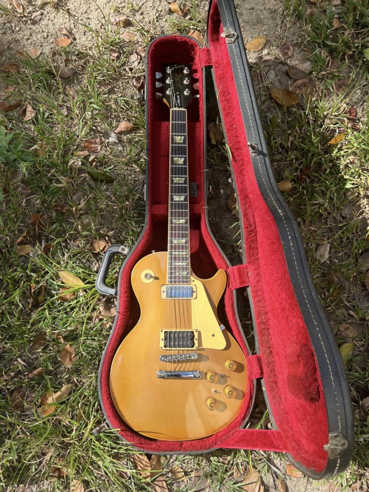 Gibson Les Paul Deluxe del año 1979 - 80 gold top