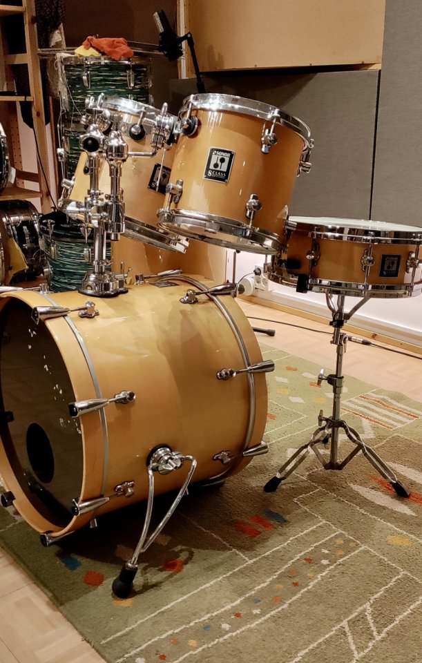 Bateria Sonor Sclass + fundas rígidas de segunda mano · Foto 2 de 10 · Barcelona · 1030 €
