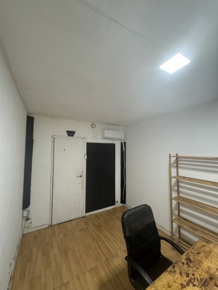 Estudios de producción de segunda mano · Foto 1 de 4 · Barcelona