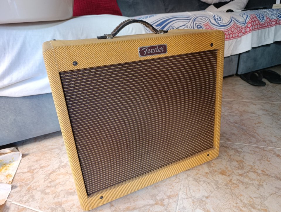 Fender Blues Junior Lacquered Tweed LTD de segunda mano · Foto 3 de 10 · Badajoz · 575 €