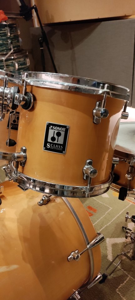 Bateria Sonor Sclass + fundas rígidas de segunda mano · Foto 4 de 10 · Barcelona · 1030 €