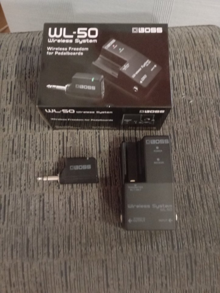 Inalámbrico para guitarra Boss WL-50 de segunda mano · Foto 1 de 4 · Girona · 150 €