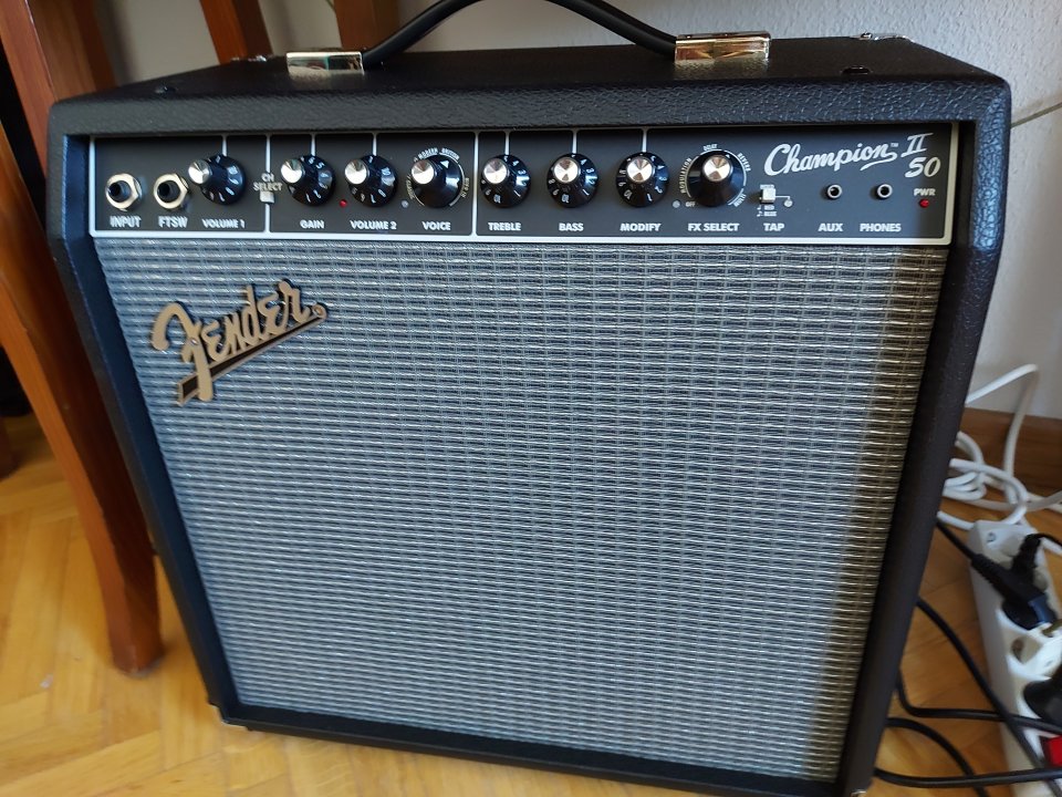 Fender CHAMPION 50 /2