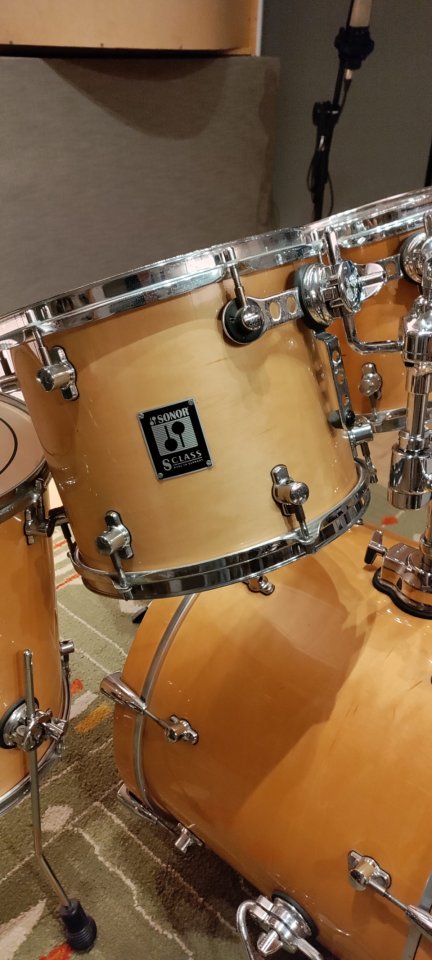 Bateria Sonor Sclass + fundas rígidas de segunda mano · Foto 6 de 10 · Barcelona · 1030 €