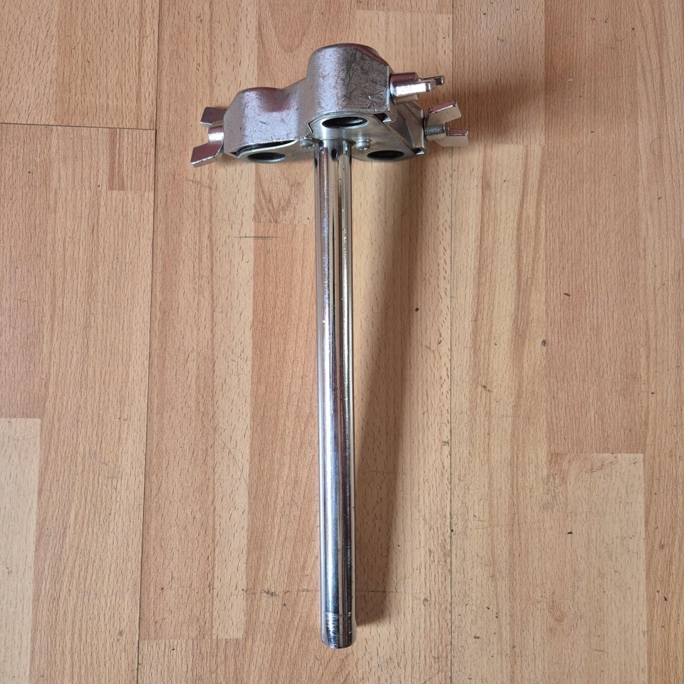 YAMAHA Double Tom Mount Made in Japan. de segunda mano · Foto 2 de 4 · Cantabria · 50 €