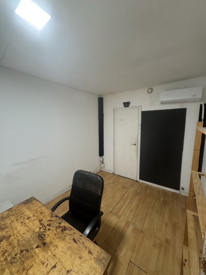 Estudios de producción de segunda mano · Foto 4 de 4 · Barcelona