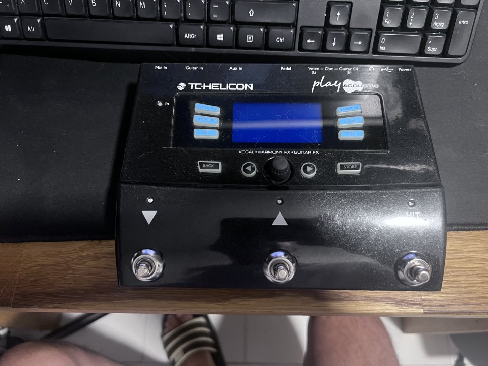 TC Helicon Play Acoustic de segunda mano · Foto 1 de 3 · Alicante · 180 €