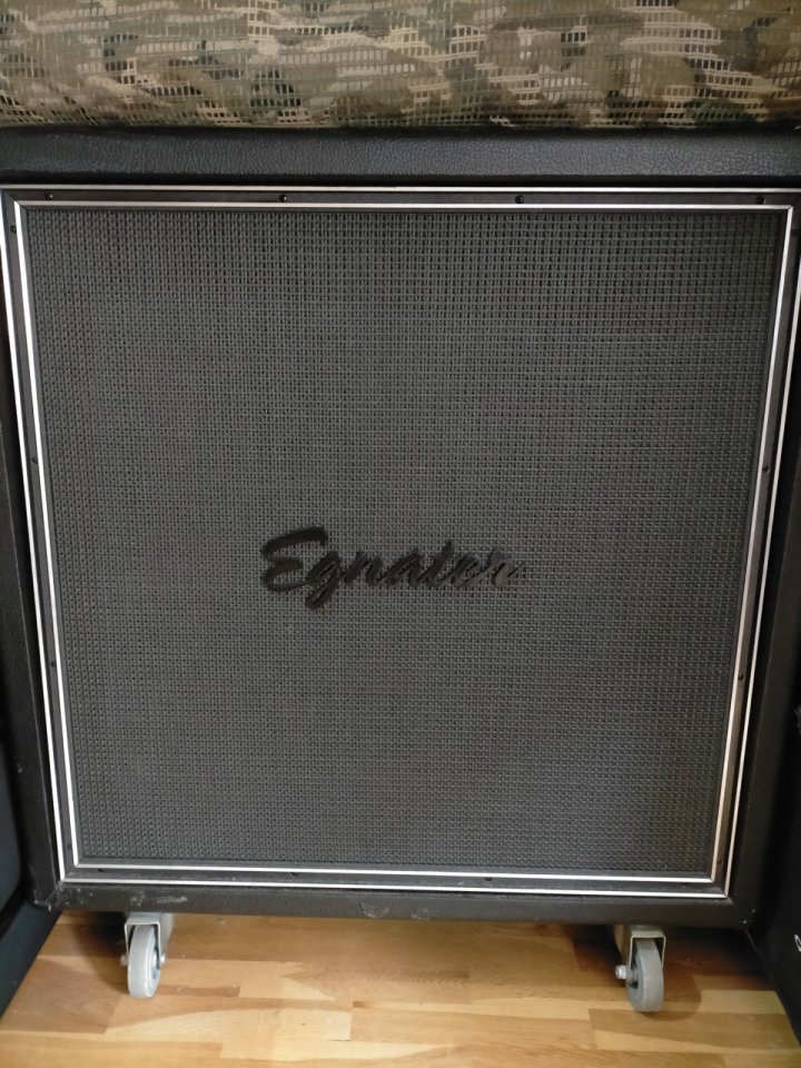 Pantalla Egnater 4x12