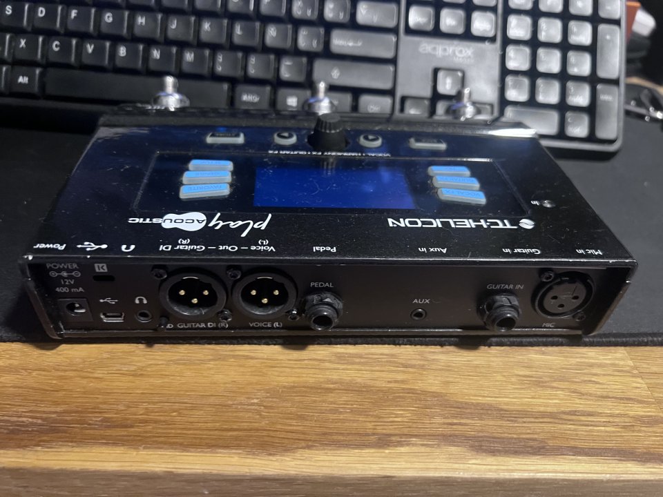 TC Helicon Play Acoustic de segunda mano · Foto 2 de 3 · Alicante · 180 €