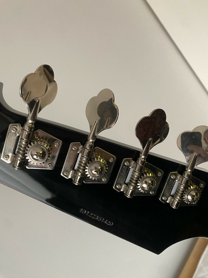 Bajo Epiphone thunderbird vintage pro