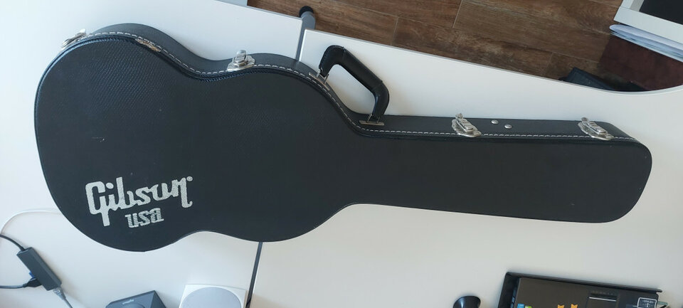 Estuche gibson SG (modelo de los 2000's)