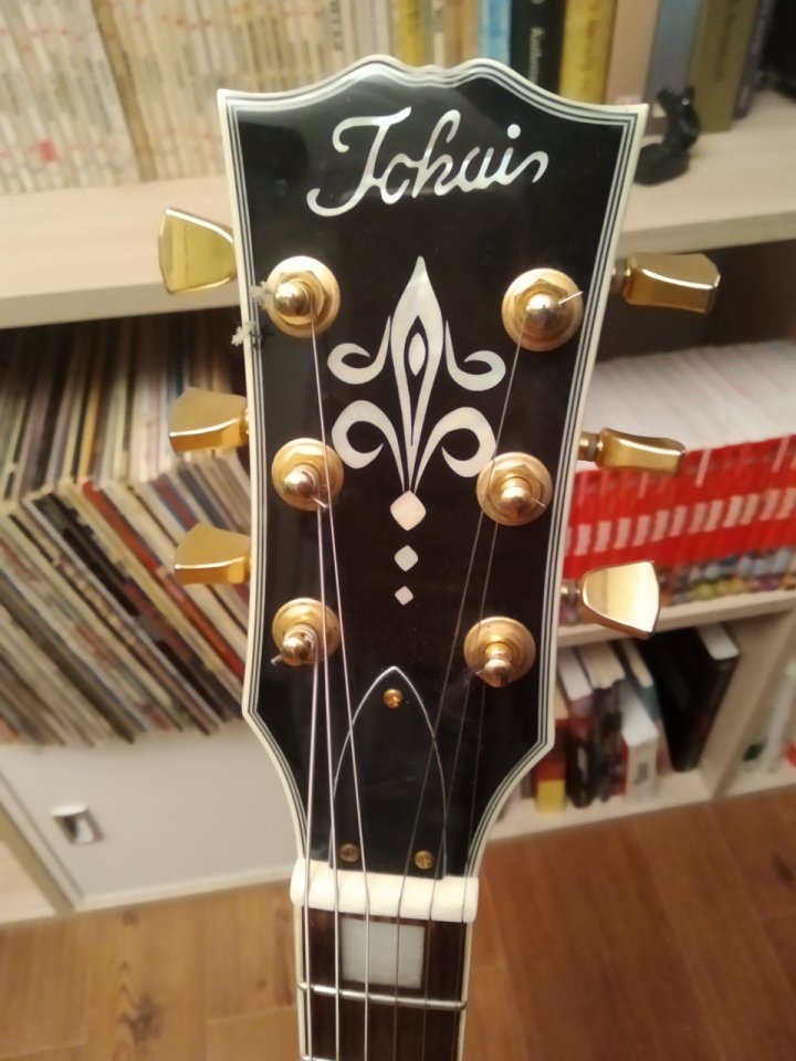 Tokai Les Paul custom