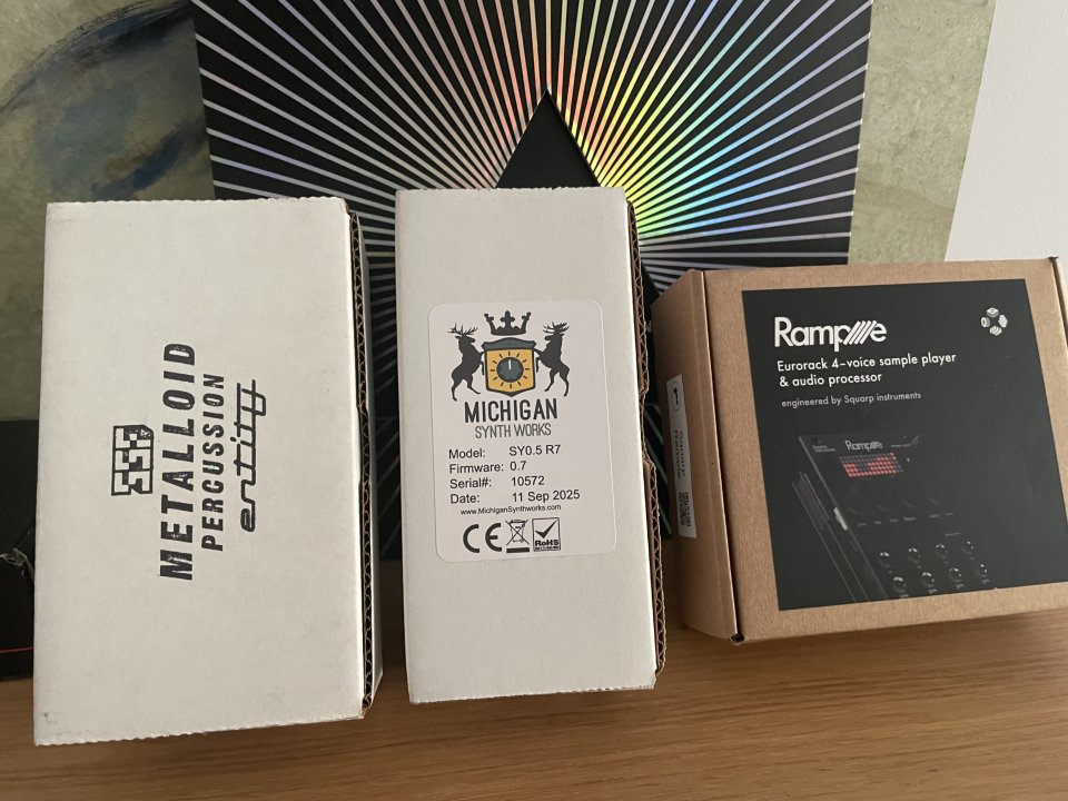 3 modulos eurorack x 750 eu de segunda mano · Foto 1 de 4 · Lugo · 750 €