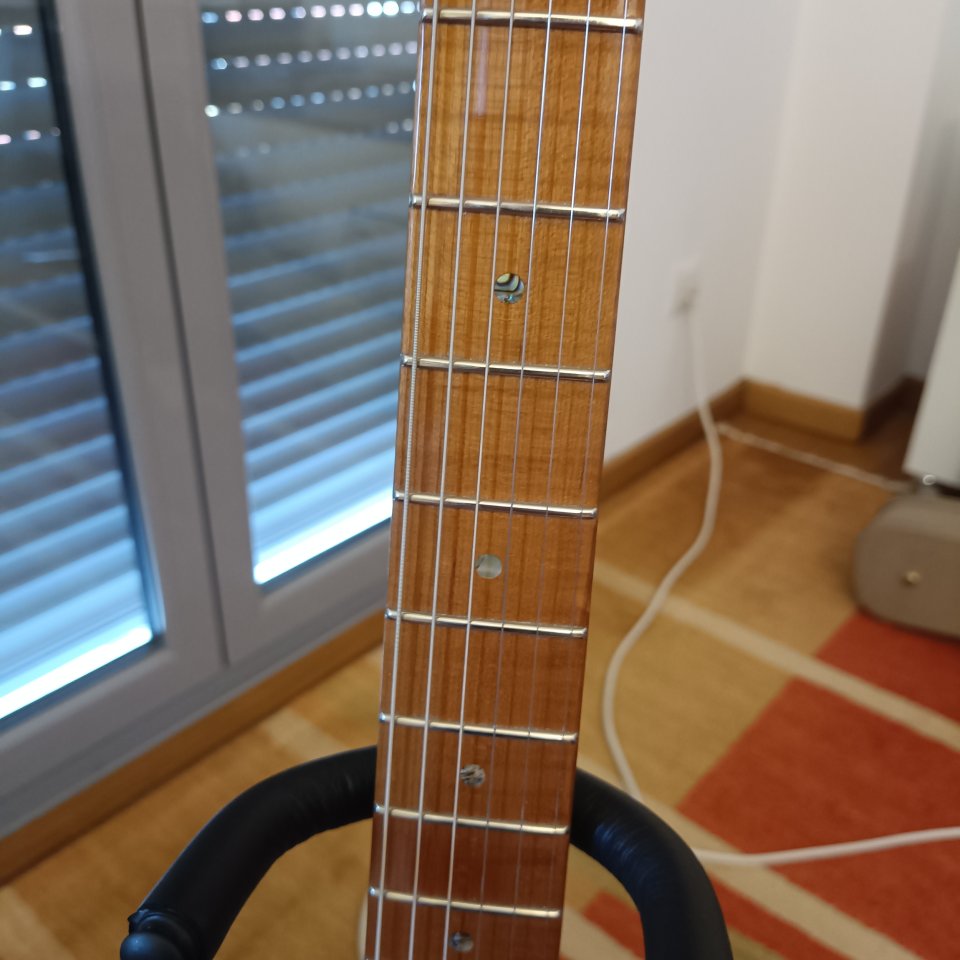 Sire T7 Fiesta Red en perfecto estado de segunda mano · Foto 9 de 10 · A Coruña · 475 €
