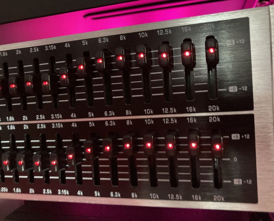 Ecualizador NUEVO FBQ3102HD