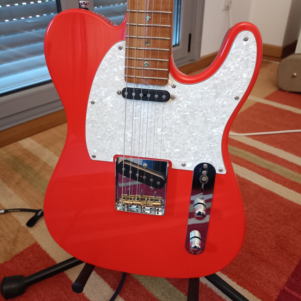 Sire T7 Fiesta Red en perfecto estado de segunda mano · Foto 10 de 10 · A Coruña · 475 €