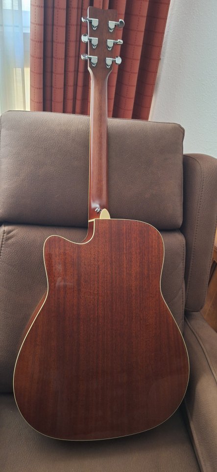 Guitarra Yamaha FGC‑TA TransAcoustic – Nueva, con funda acolchada