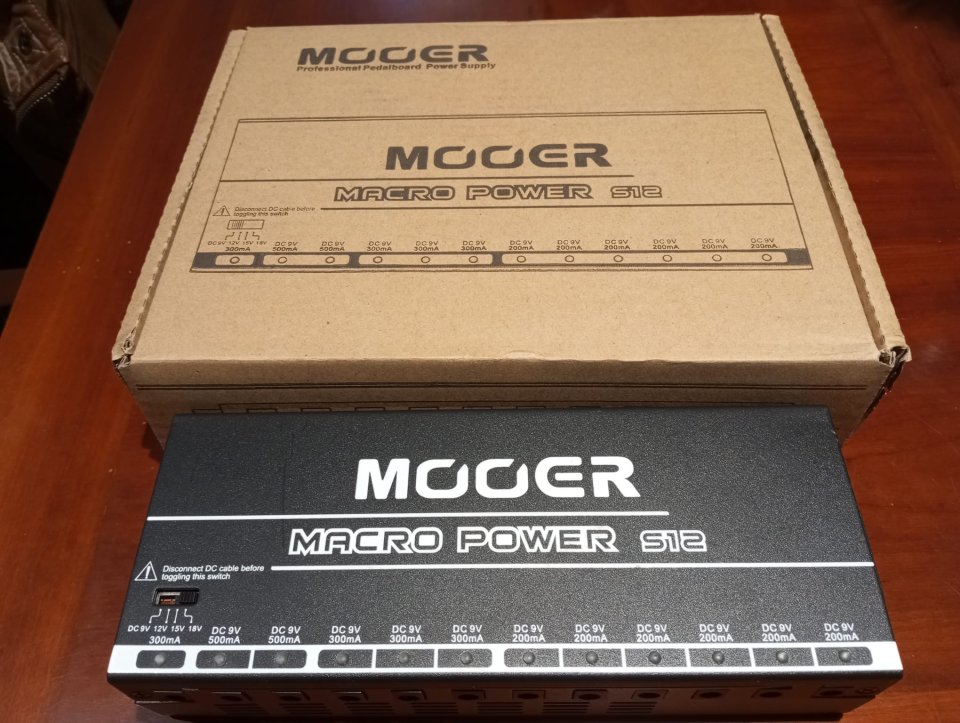 Fuente de alimetación múltiple Mooer Macro Power S12