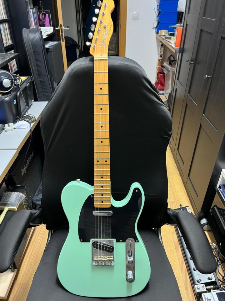 FENDER TELECASTER VINTERA 50s MODIFIED