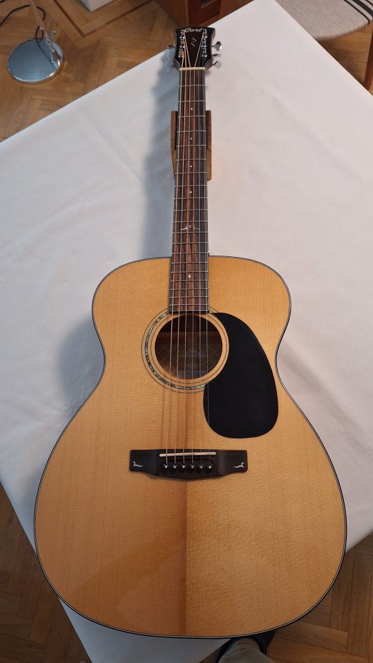 Guitarra acústica Cort Gold O6