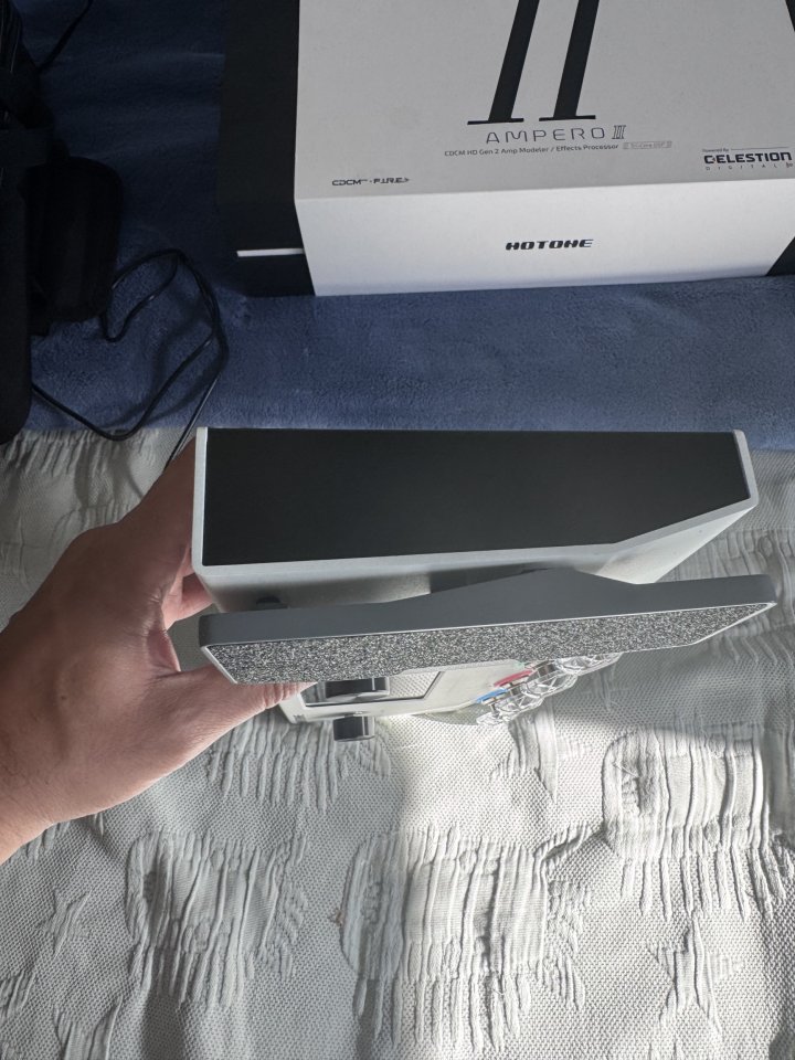 Hotone Ampero II + Pedal Expresión de segunda mano · Foto 5 de 10 · Madrid · 400 €