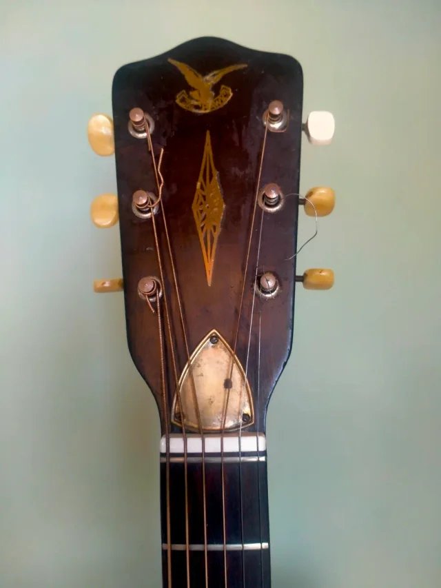 Guitarra Framus The Hawk años 60 de segunda mano · Foto 3 de 10 · Valencia · 100 €
