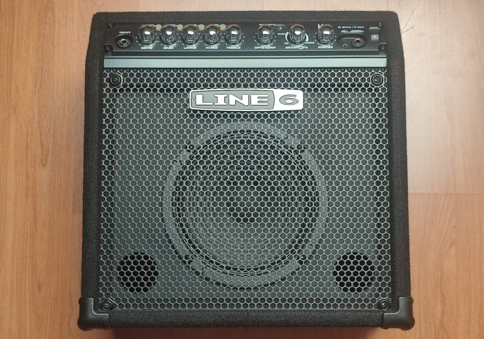 Ampli de Bajo Line6 de segunda mano · Foto 1 de 5 · Madrid · 180 €