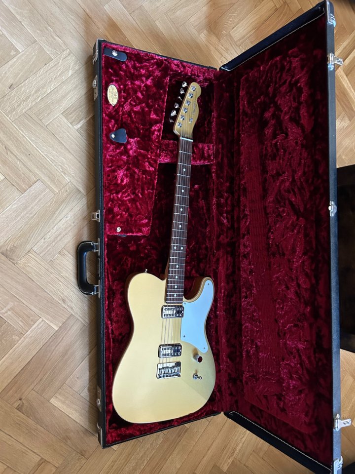 Fender Telecaster Cabronita Limited Edition 2019 Aztec Gold de segunda mano · Foto 1 de 8 · Madrid · 2200 €
