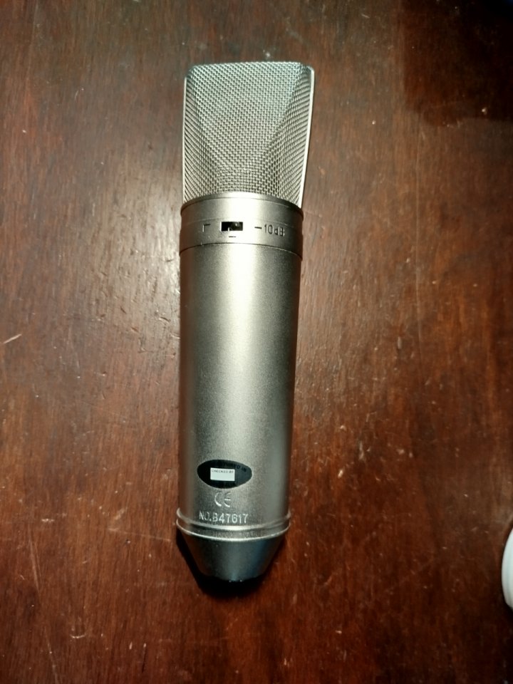 Micrófono de condensador NT2 de segunda mano · Foto 3 de 5 · Málaga · 180 €