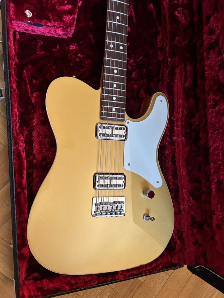 Fender Telecaster Cabronita Limited Edition 2019 Aztec Gold de segunda mano · Foto 2 de 8 · Madrid · 2200 €