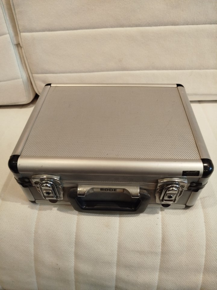 Micrófono de condensador NT2 de segunda mano · Foto 4 de 5 · Málaga · 180 €