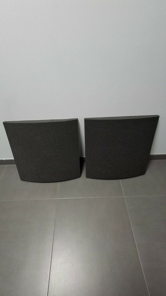 30x Vicoustic Cinema Round