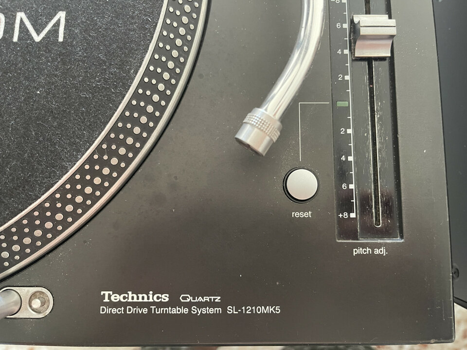 Technics Sl 1210MK5
