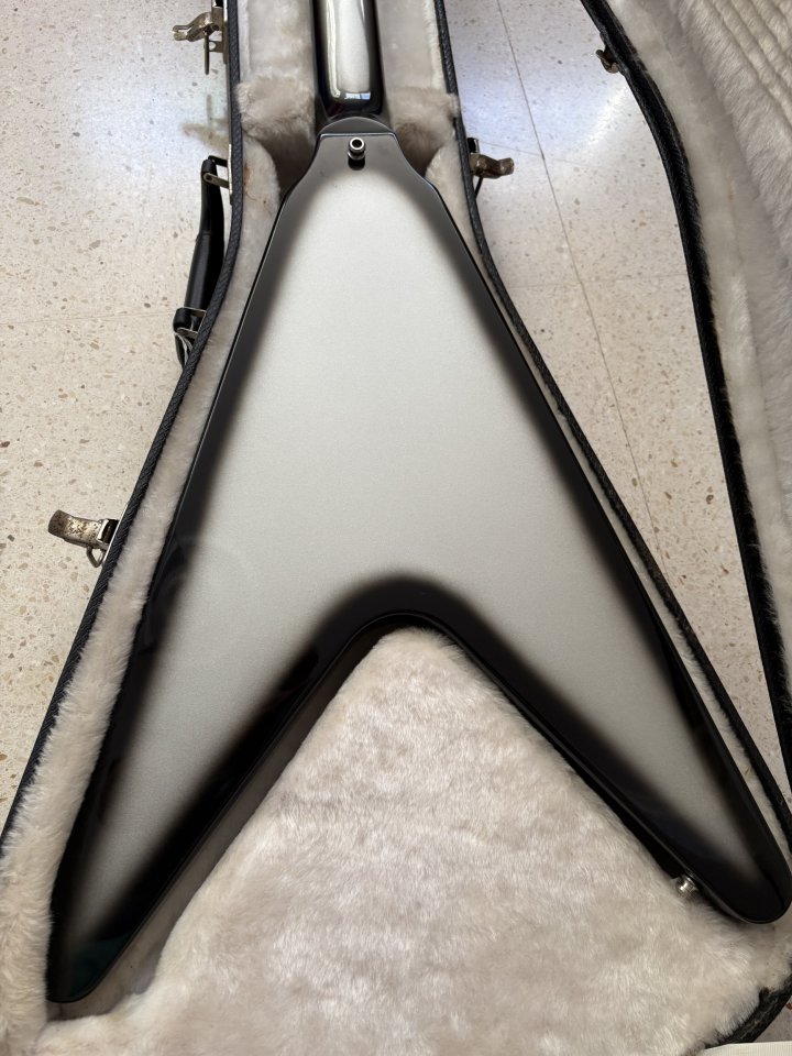 Gibson Flying v modelo DSVREBCH1 del 2010 de segunda mano · Foto 4 de 6 · Las Palmas · 1800 €