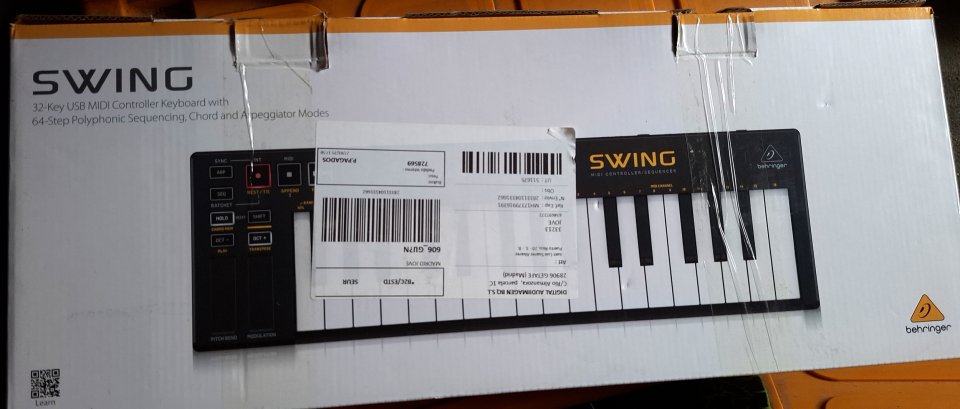 Behringer Pro Vs mini + Behringer Swing de segunda mano · Foto 4 de 4 · Asturias · 100 €