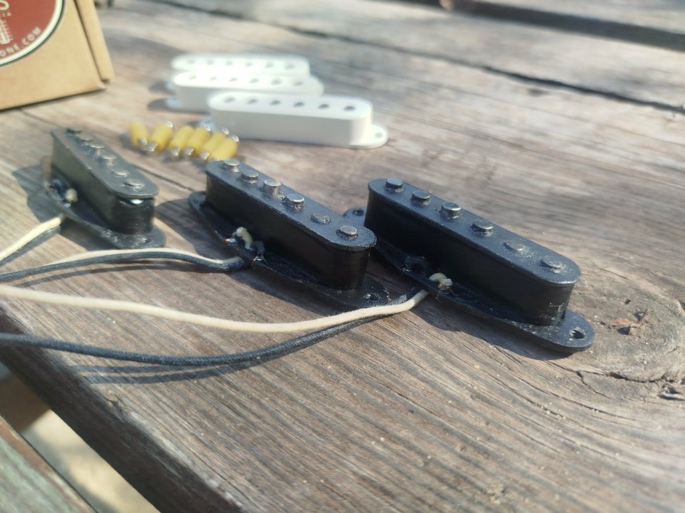 Pastillas Ballestone Stratocaster de segunda mano · Foto 10 de 10 · Albacete · 350 €