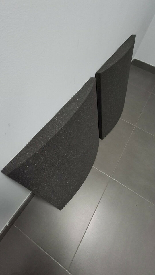 30x Vicoustic Cinema Round