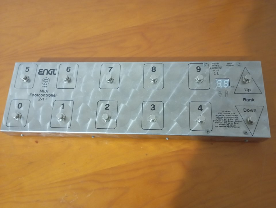 ENGL Z12 Pedalera Control MIDI