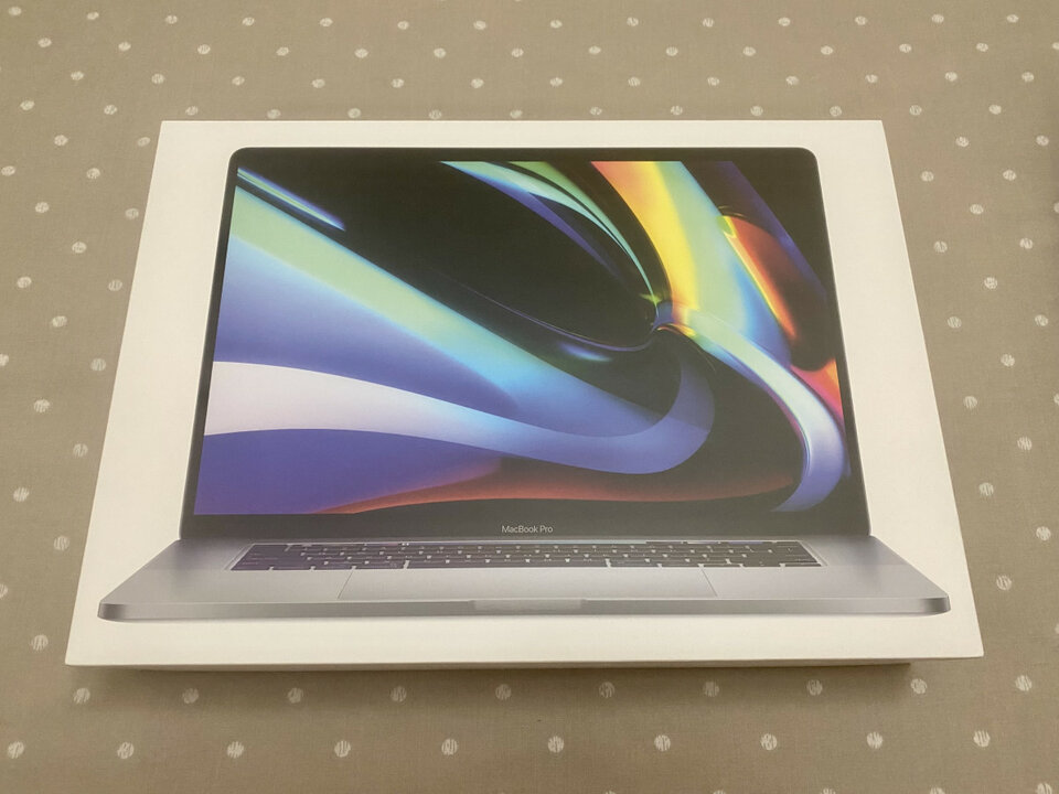 Apple MacBook Pro i7 16” 6 core 16 GB