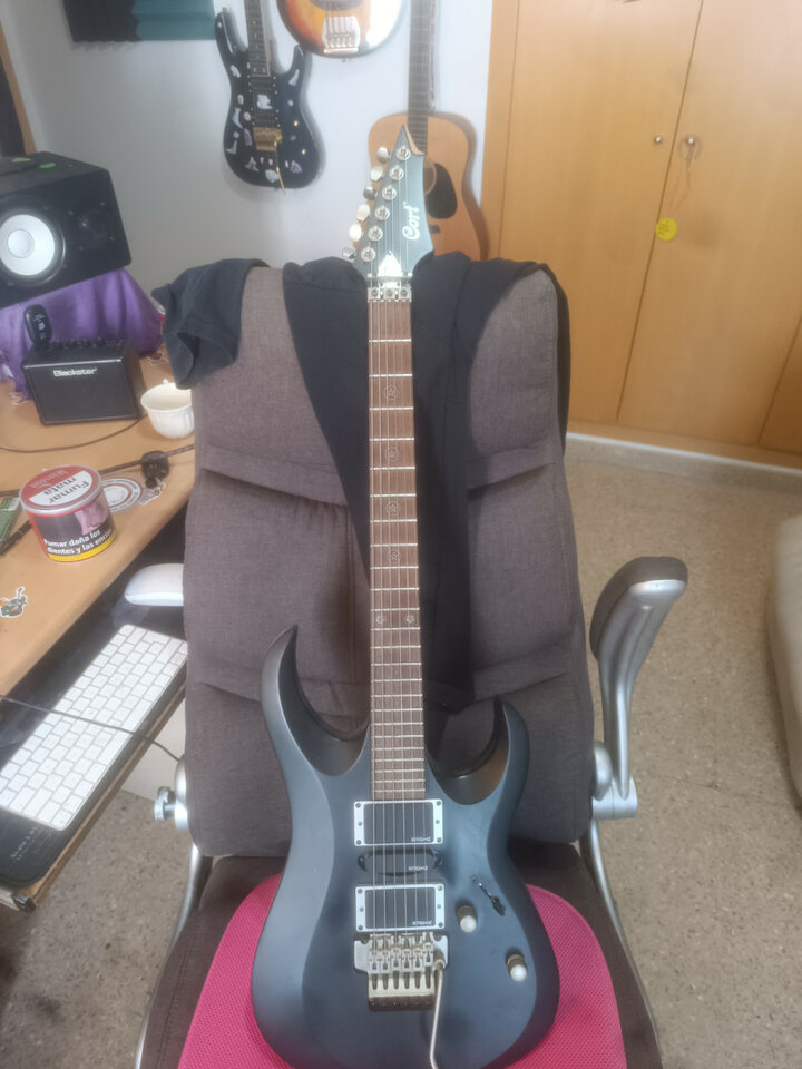 Vendo cort evil con emg