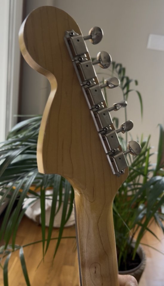 Jazzmaster Seafoam Green de segunda mano · Foto 5 de 6 · A Coruña · 1500 €