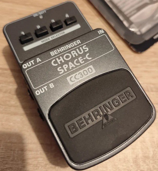 Behringer Chorus Space-C CC300 de segunda mano · Foto 1 de 5 · Guadalajara · 110 €